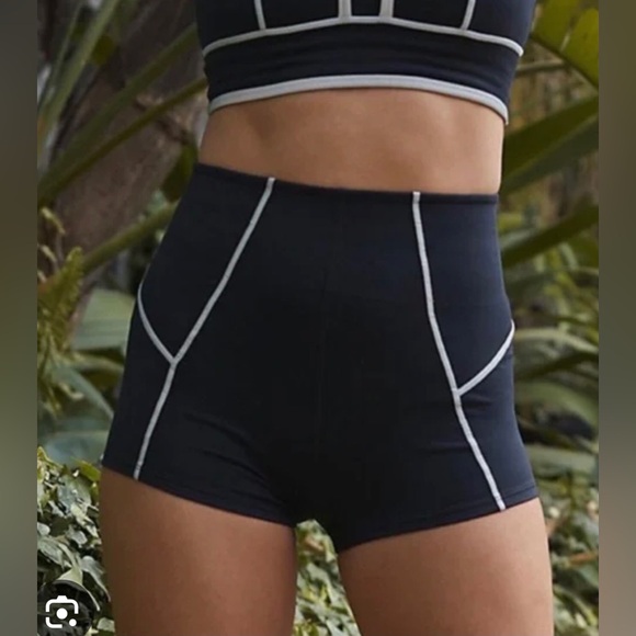 FP Movement You’re A Peach Bike Shorts - Picture 3 of 3